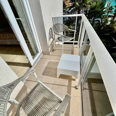 Adelina In * Costa Adeje (Tenerife)